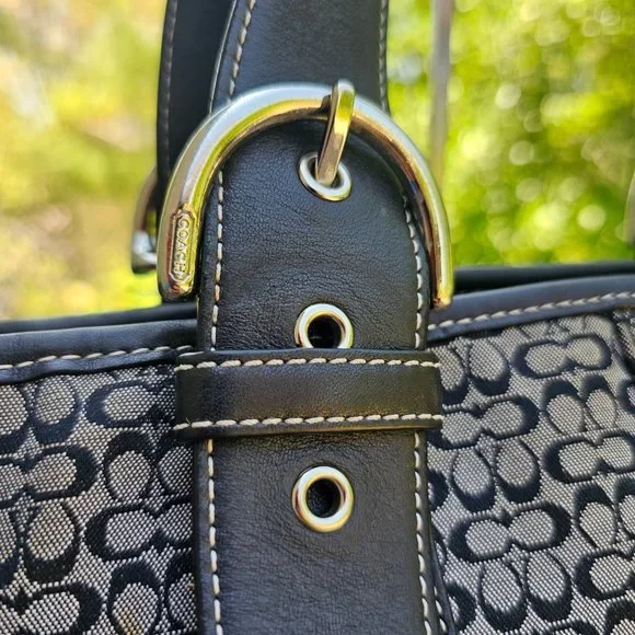 Coach Signature Shoulder Tote Bag Handbag Black and Tan Leather/canvas - Picture 4 of 15